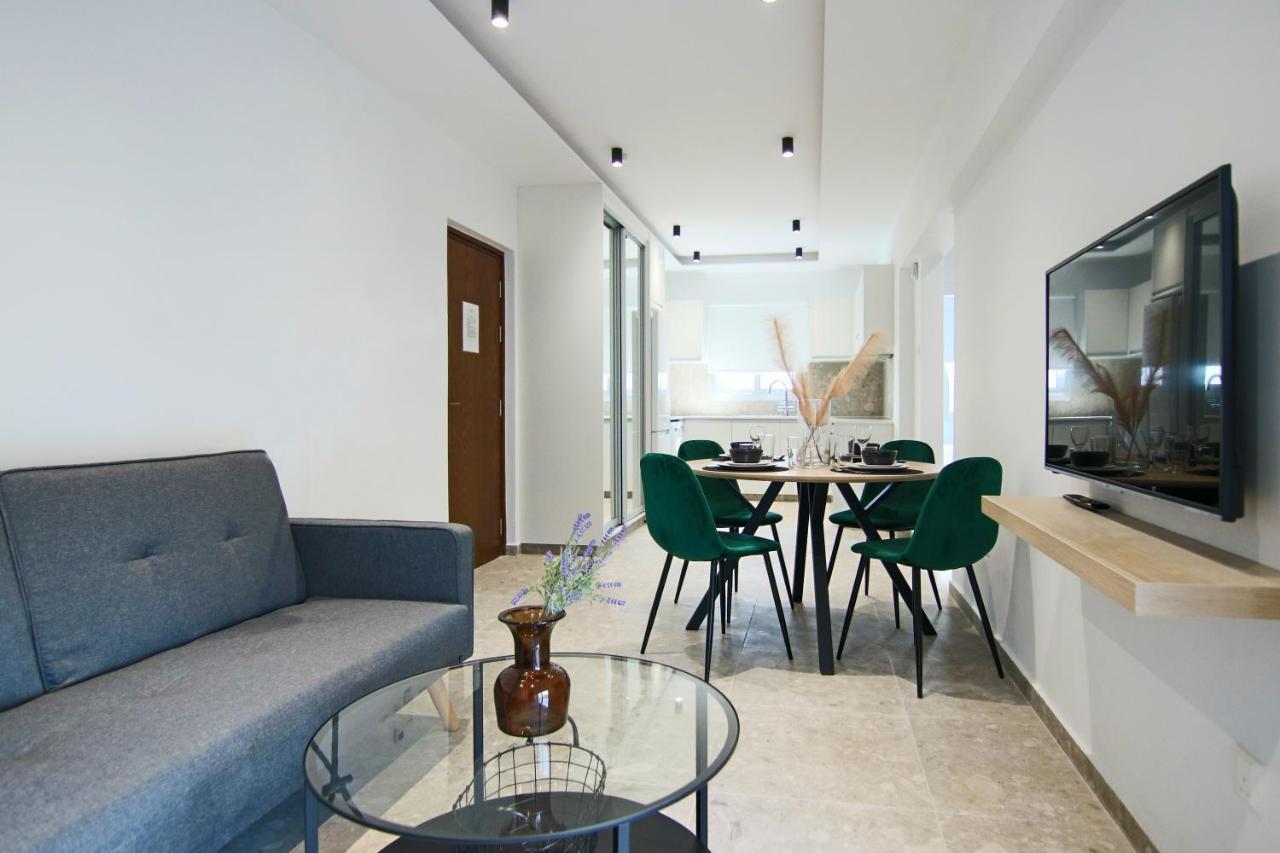 Phaedrus Living: Seaside Luxury Flat Lighthouse 69 Apartamento Pafos Exterior foto