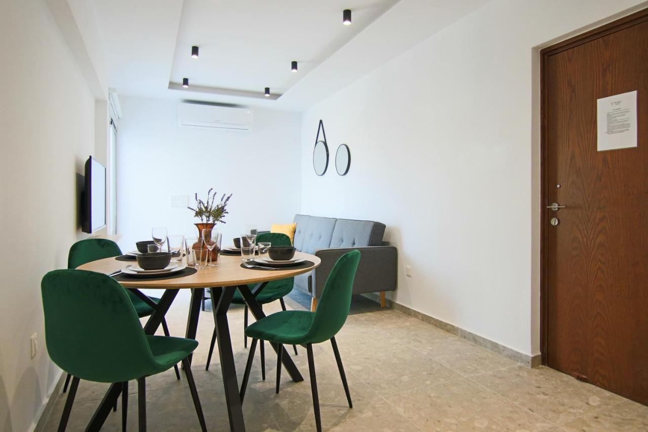 Phaedrus Living: Seaside Luxury Flat Lighthouse 69 Apartamento Pafos Exterior foto