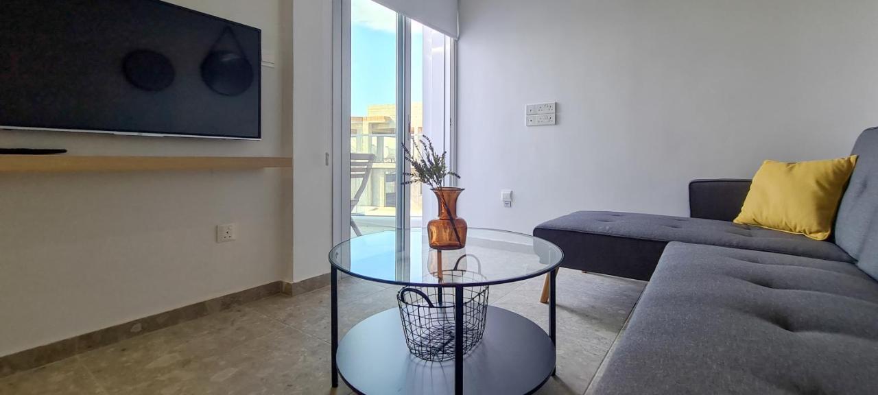 Phaedrus Living: Seaside Luxury Flat Lighthouse 69 Apartamento Pafos Exterior foto